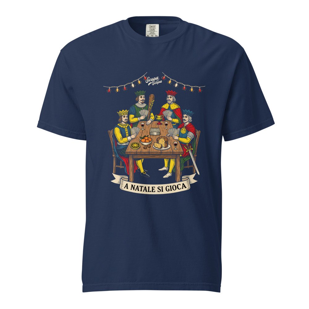 A Natale si gioca Heavyweight Tee, another view